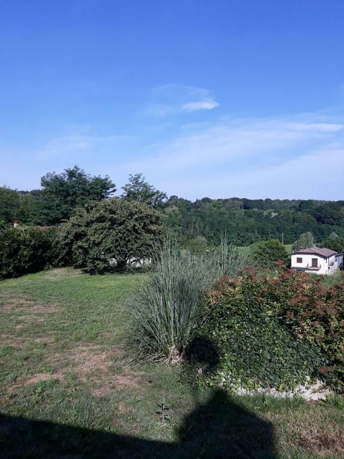 Caroline Home Anzano Del Parco Exteriér fotografie